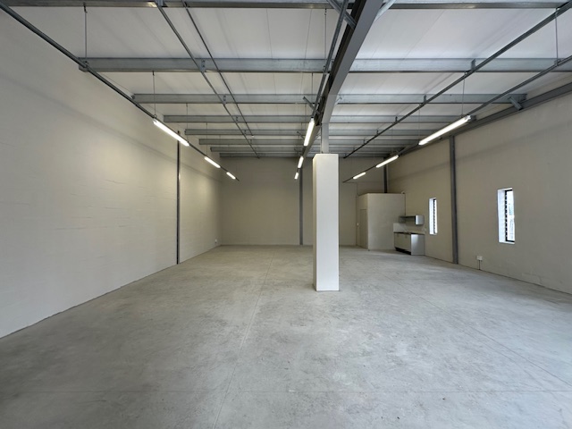 To Let commercial Property for Rent in Killarney Industria Western Cape